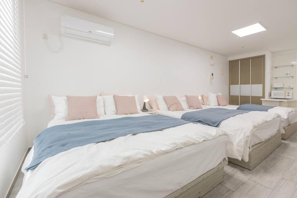 Apartment Mirae 36 New Open 2 Queen Beds Seoul