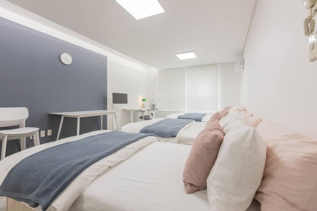 Mirae 36 New Open 2 Queen Beds Apartment *